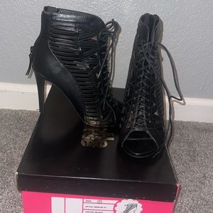 Ankle boots